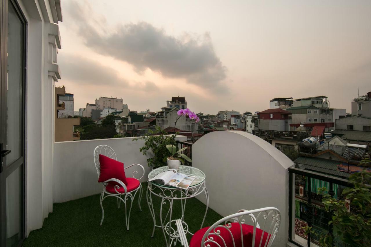 22Land Residence Hotel 71 Hang Bong Premium ハノイ市 エクステリア 写真